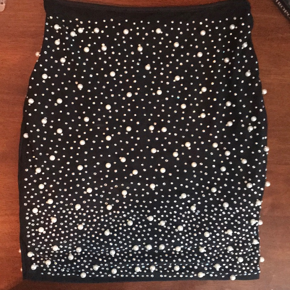 Beautiful and exclusive 3 piece set!